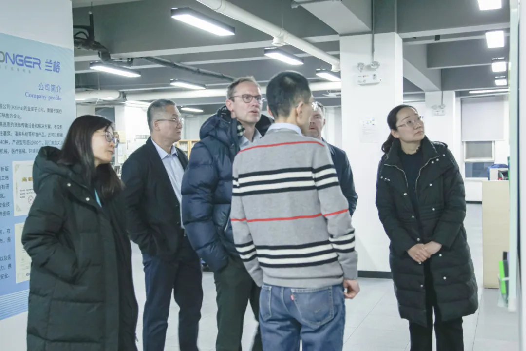 2024091297371788.webp 17.webp